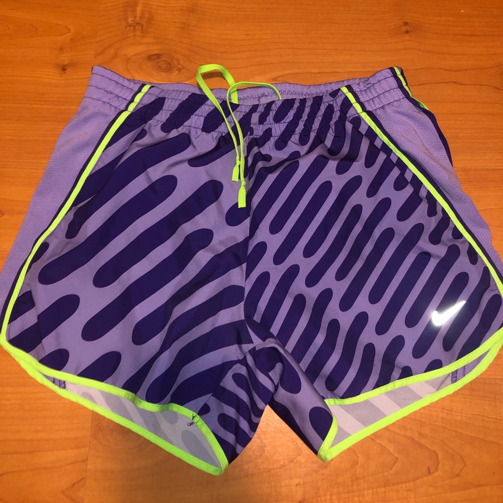 nike shorts. SIZE SMALL